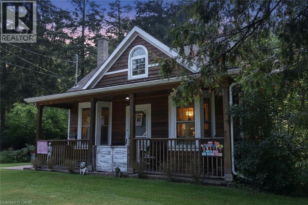 662 OLD DUNDAS Road - 1