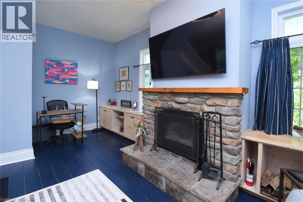 662 OLD DUNDAS Road - 11