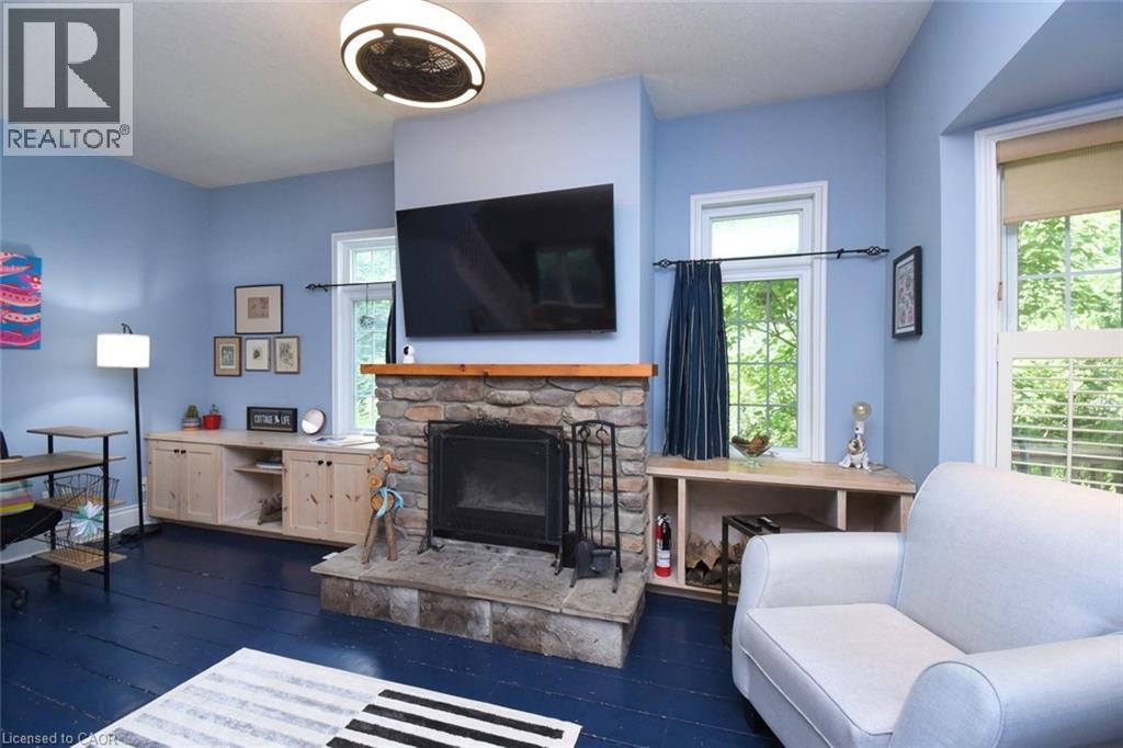 662 OLD DUNDAS Road - 10