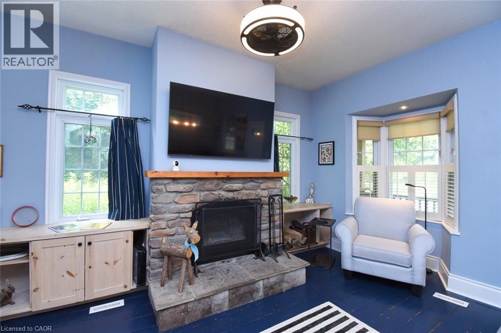 662 OLD DUNDAS Road - 16