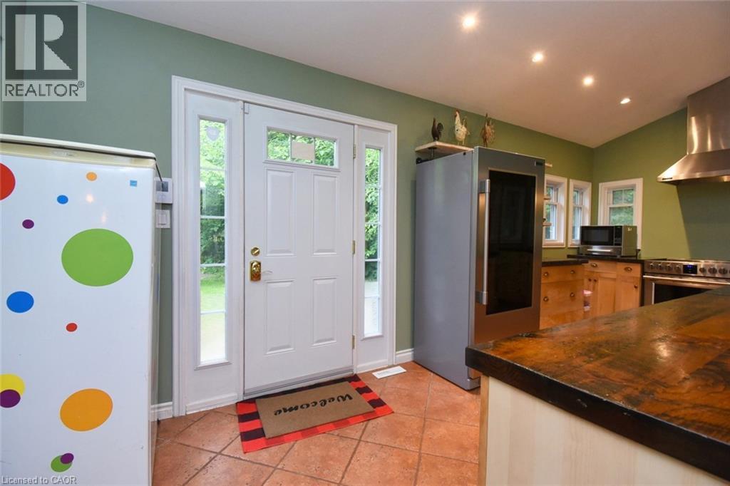 662 OLD DUNDAS Road - 9