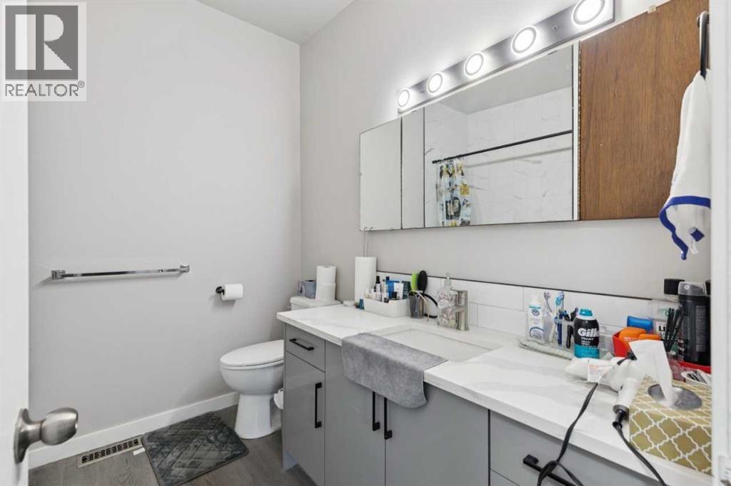 6717 - 6719 Huntsbay Road NW - 8