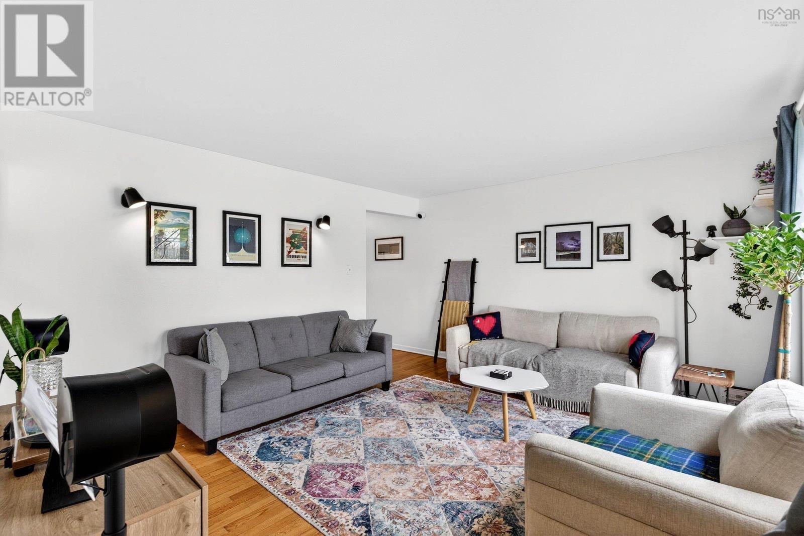 212 Roleika Drive - 4