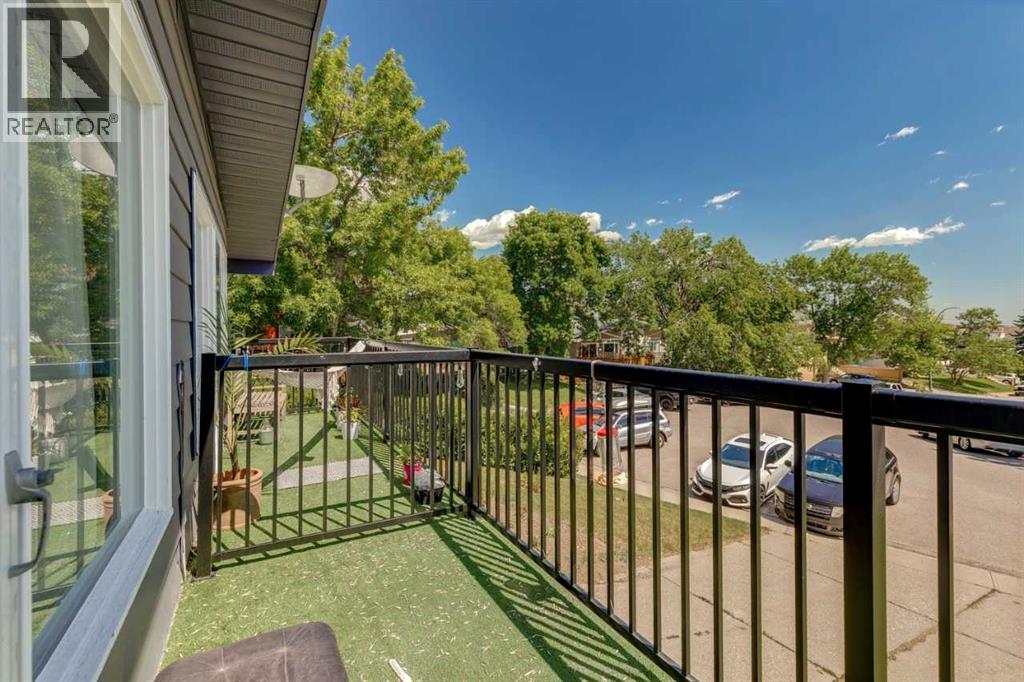 6717 - 6719 Huntsbay Road NW - 14