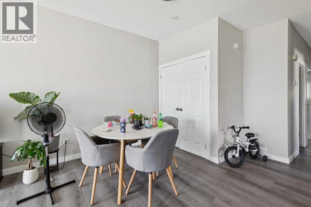 6717 - 6719 Huntsbay Road NW - 30