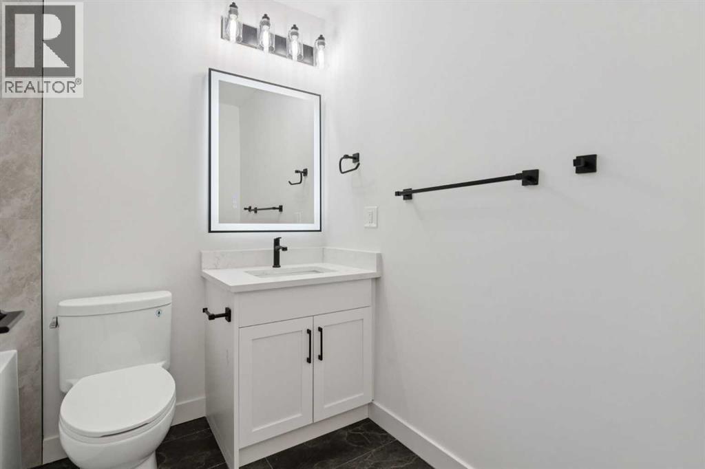 #94 2511 38 Street NE - 20