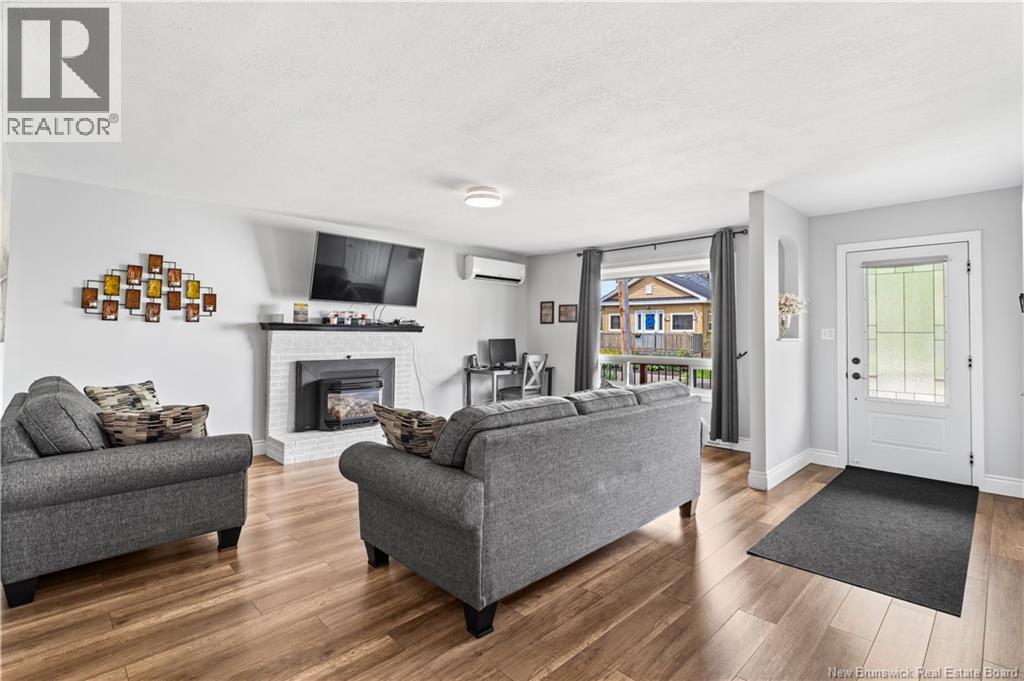 28 Lowell Street - 10