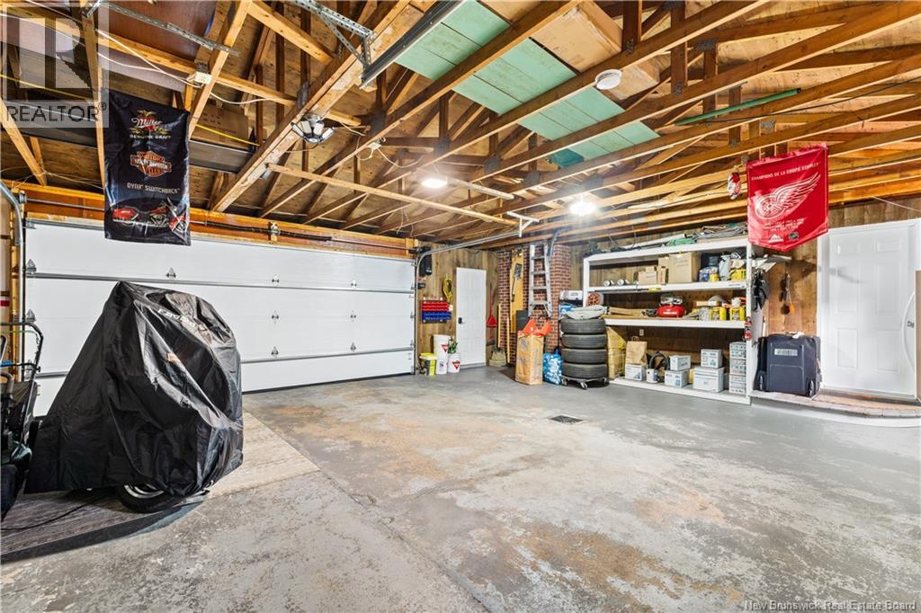 28 Lowell Street - 32