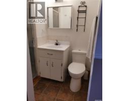 130 Maple Avenue N, Eastend, SK S0N0T0 Photo 37