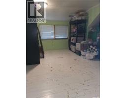 130 Maple Avenue N, Eastend, SK S0N0T0 Photo 45