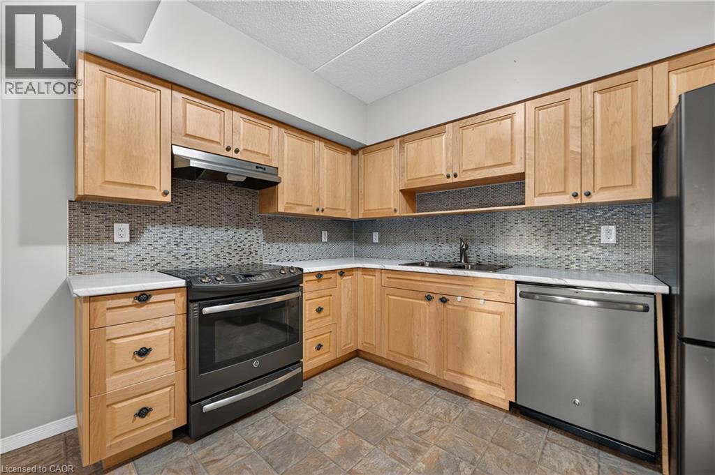 #203 155 WATER Street S - 16