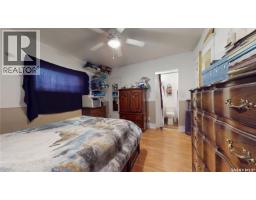 130 Maple Avenue N, Eastend, SK S0N0T0 Photo 32