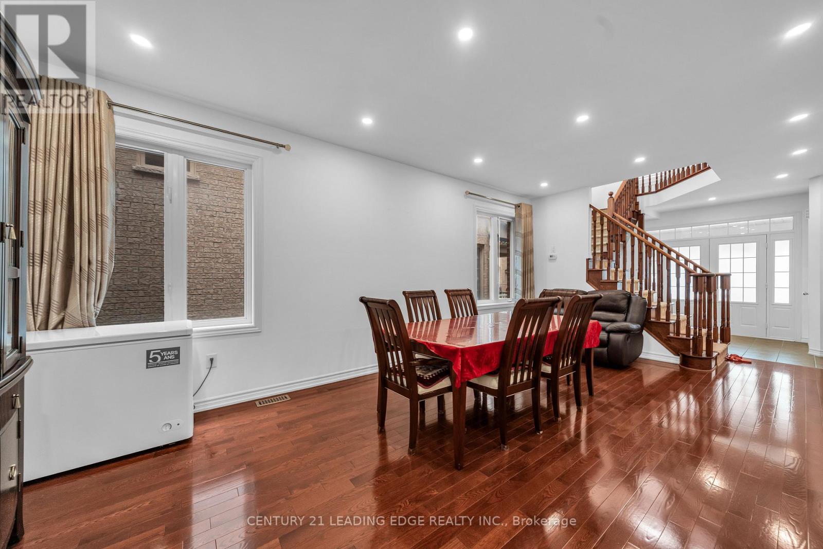 62 CREEKLAND AVENUE - 14