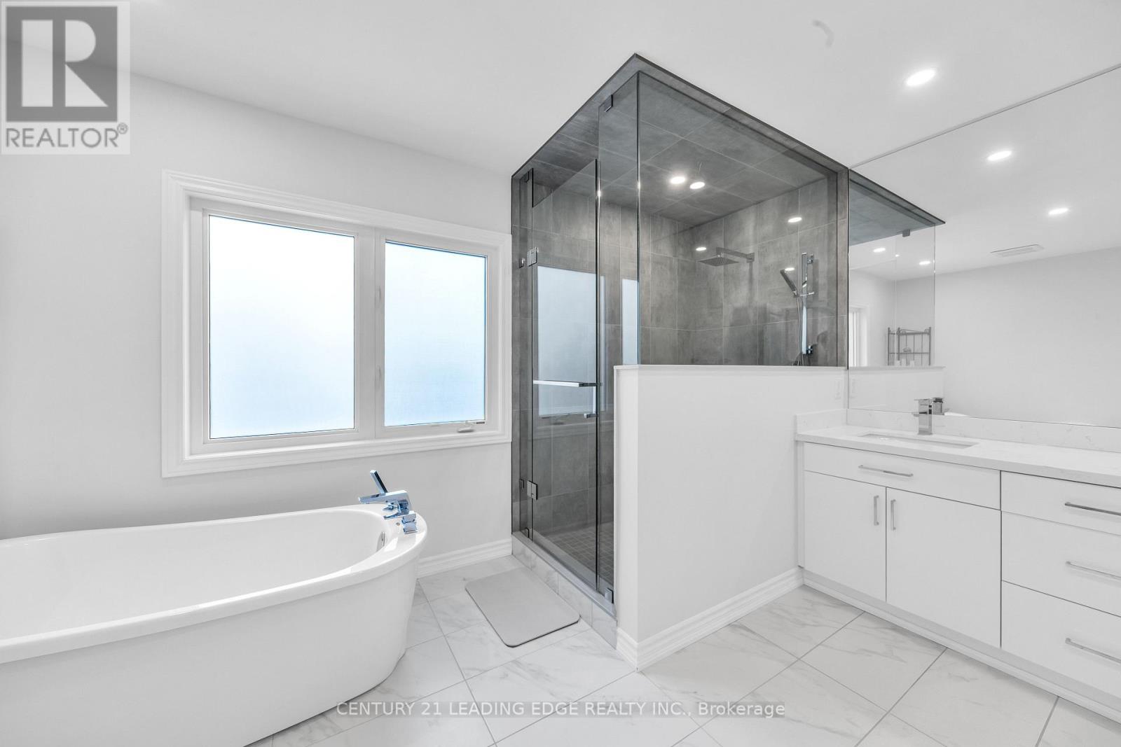 62 CREEKLAND AVENUE - 47