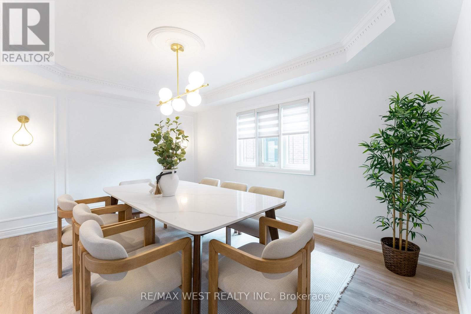 72 ALPHA COURT - 14