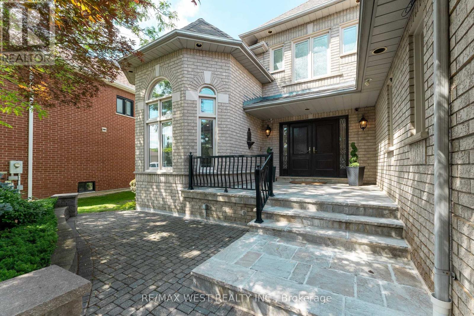 72 ALPHA COURT - 2