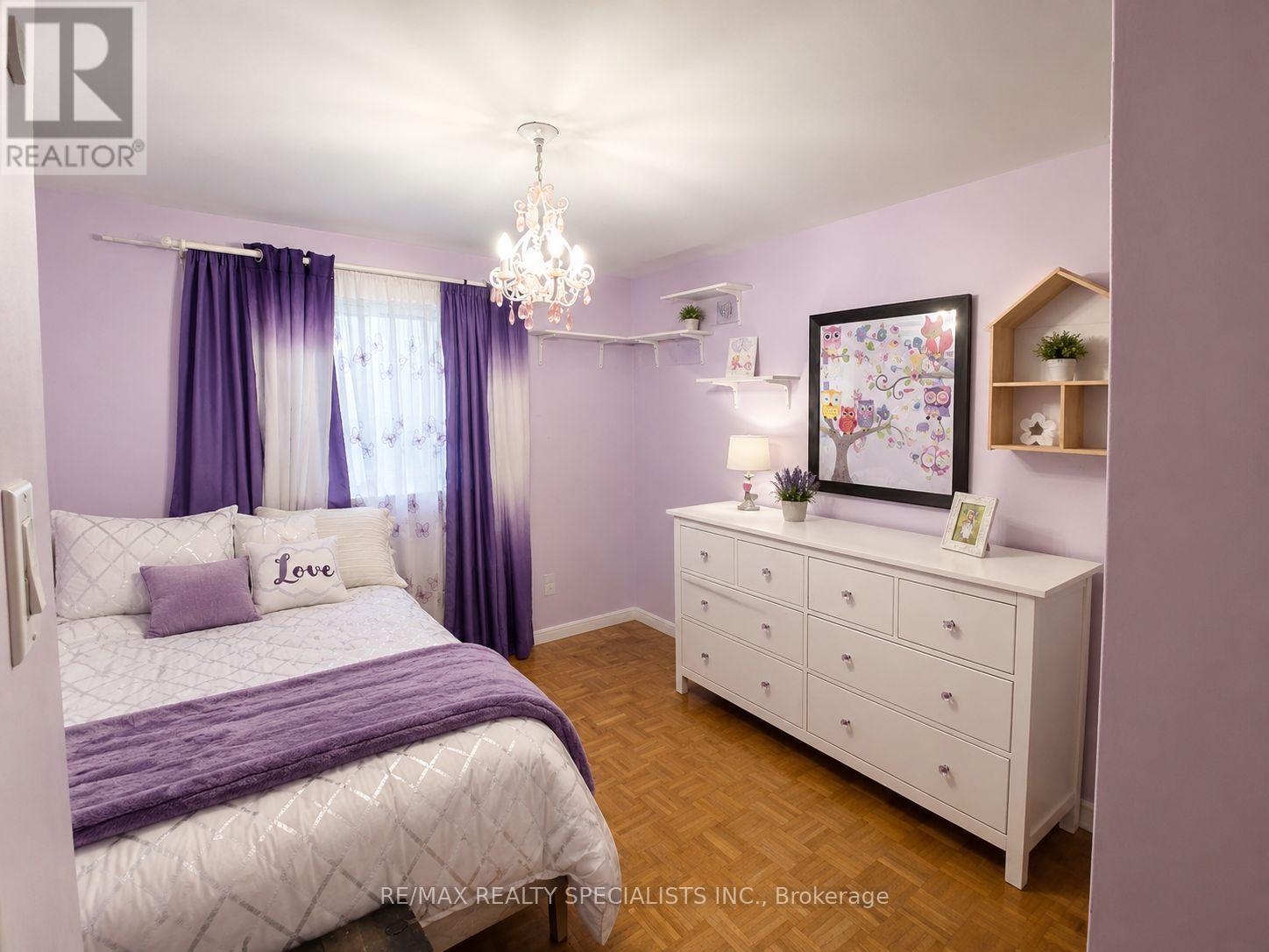 24 STEWART AVENUE - 6