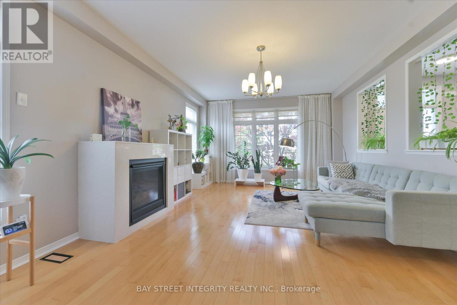 1 AUTUMN GLOW DRIVE - 12