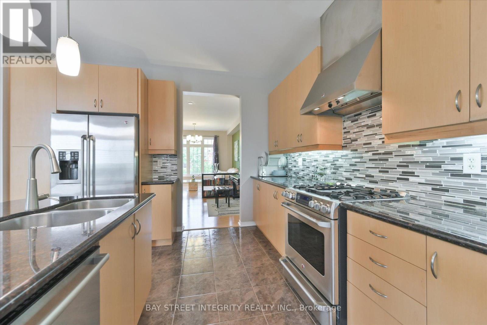 1 AUTUMN GLOW DRIVE - 16