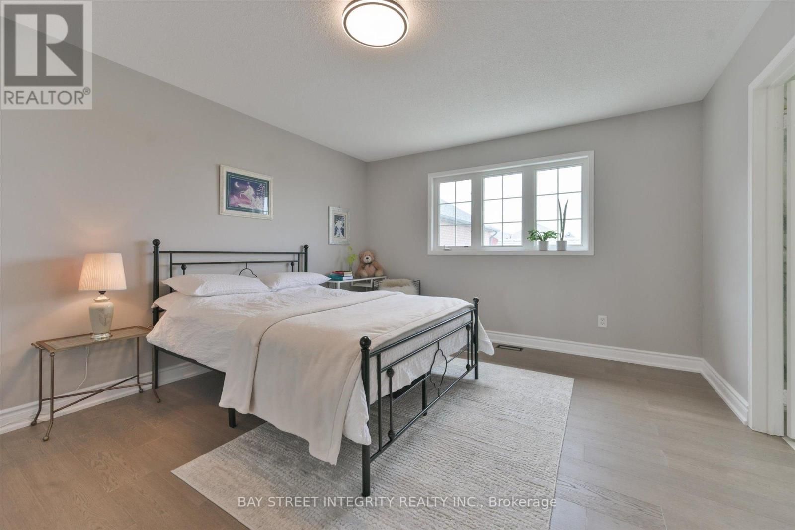 1 AUTUMN GLOW DRIVE - 25