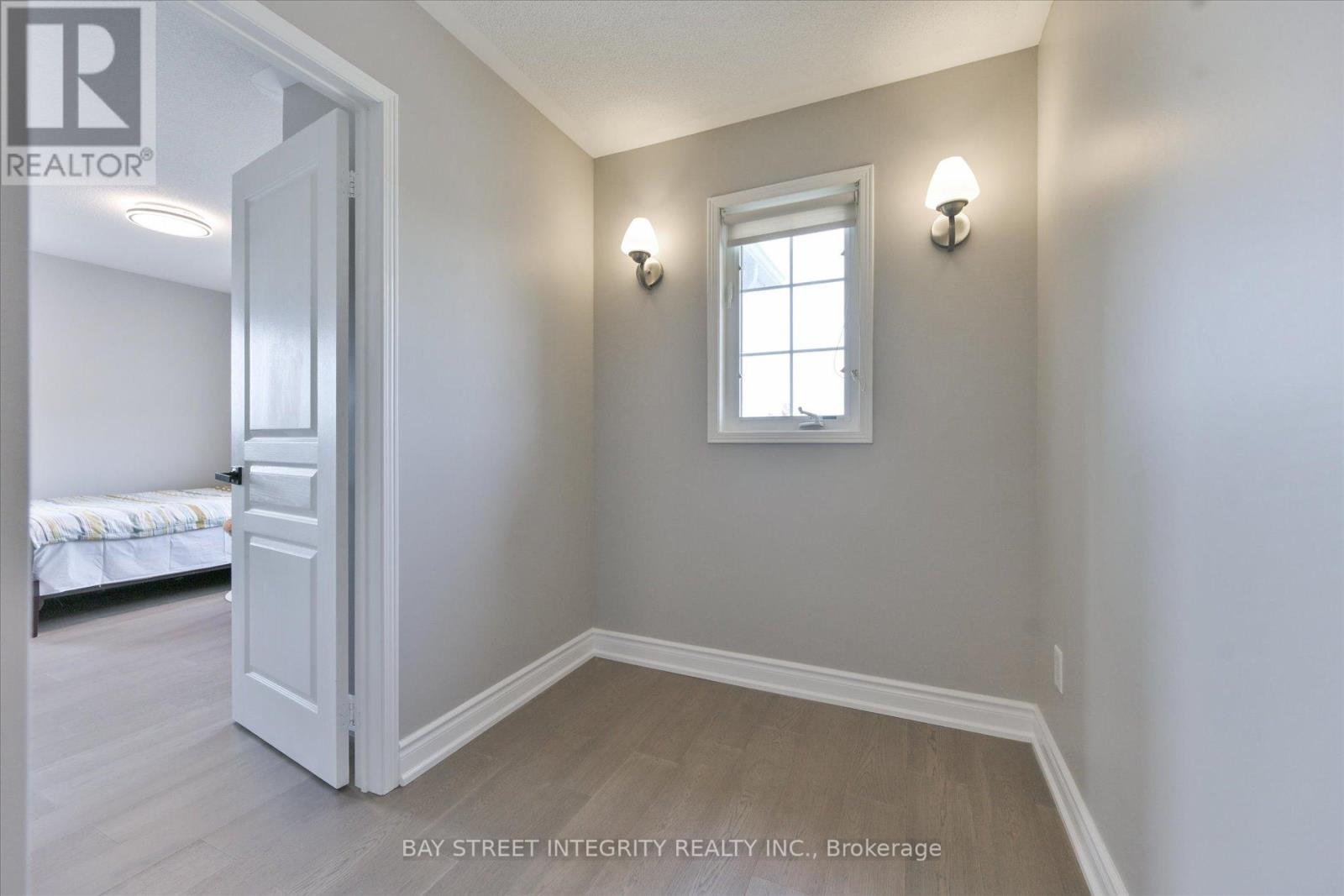 1 AUTUMN GLOW DRIVE - 32