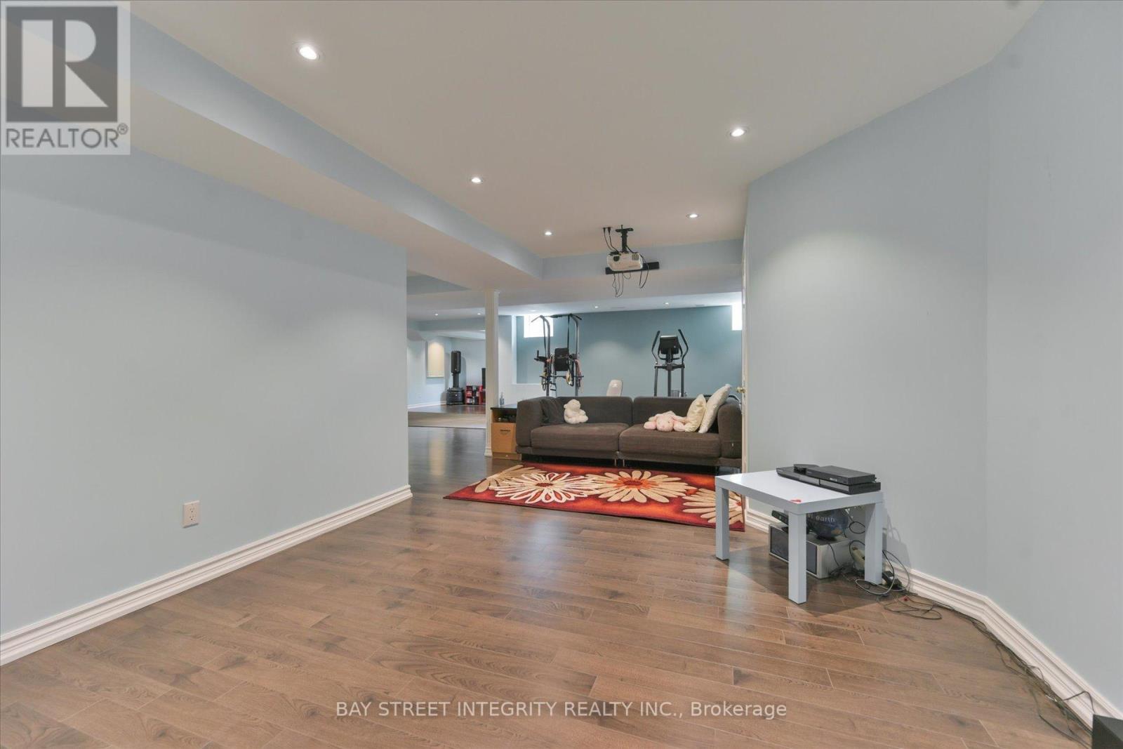 1 AUTUMN GLOW DRIVE - 37