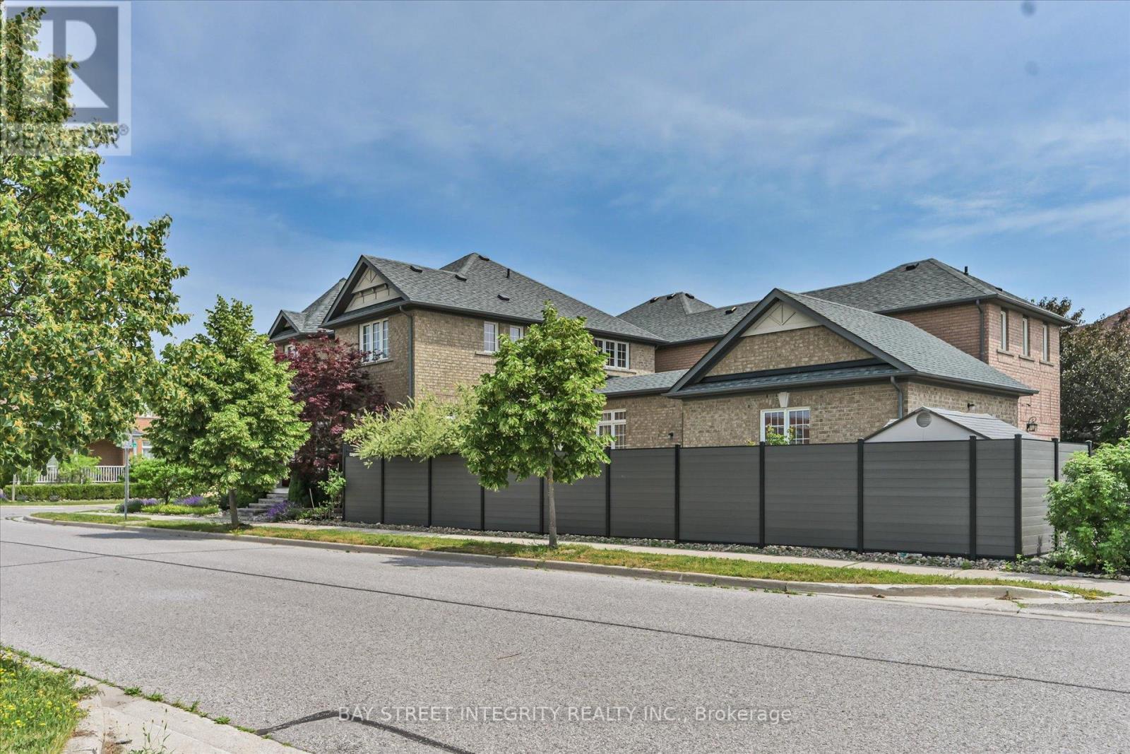 1 AUTUMN GLOW DRIVE - 46