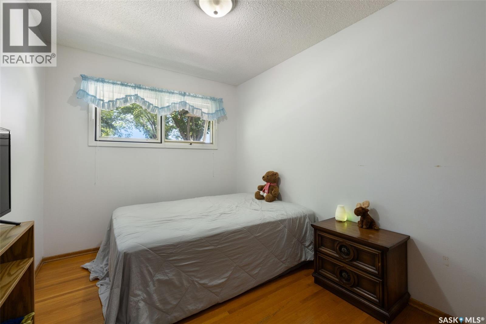 4343 England ROAD - Image 10