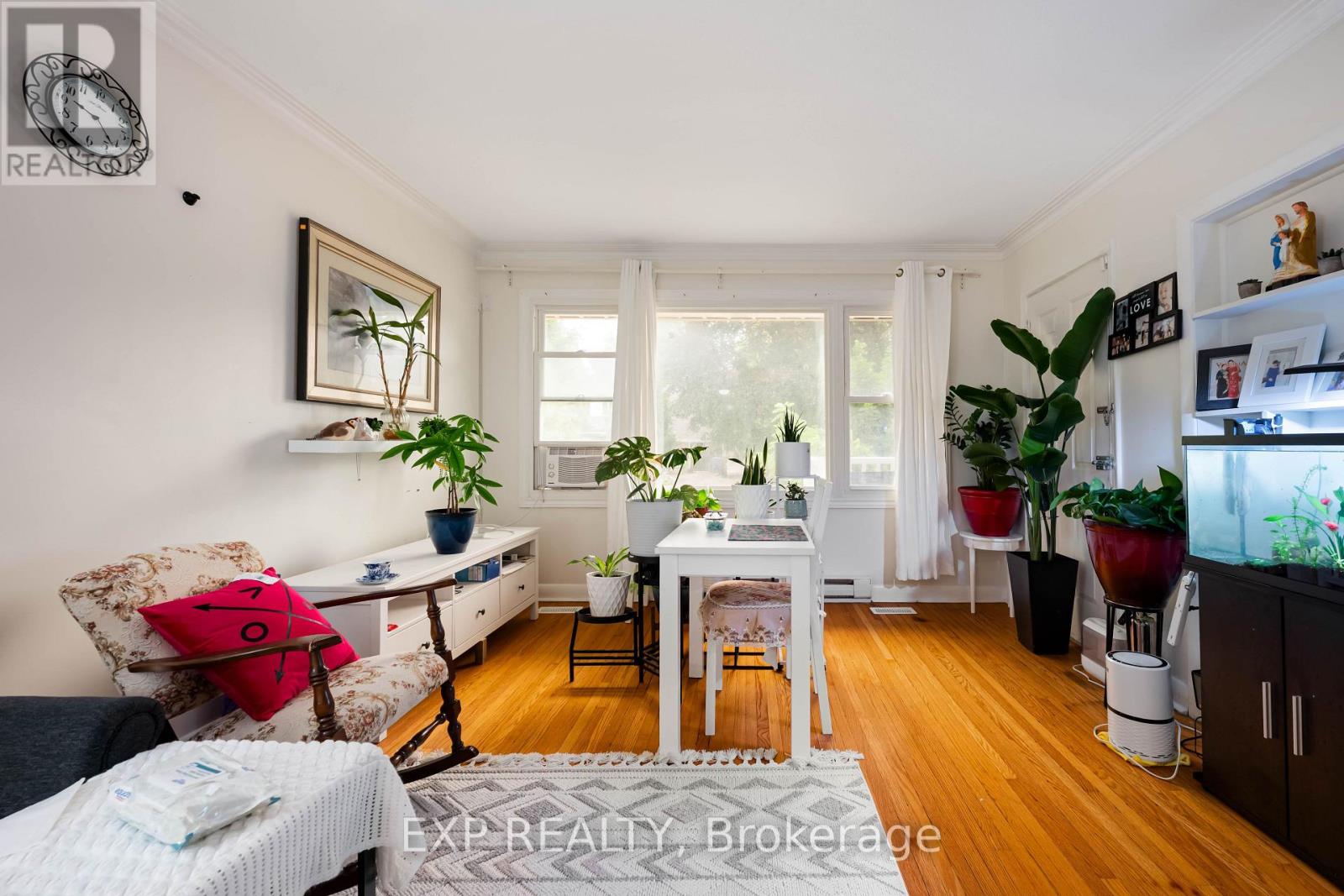 5 FOURTH AVENUE - 19