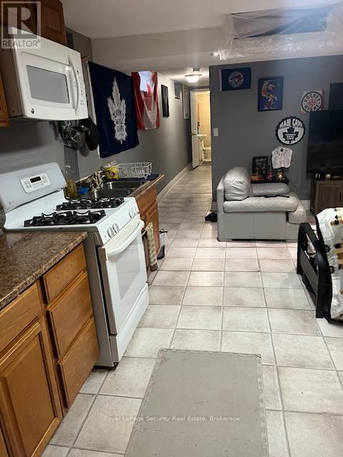 627 CALEDONIA ROAD - 16