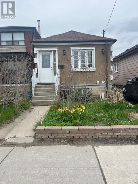 627 CALEDONIA ROAD - 2