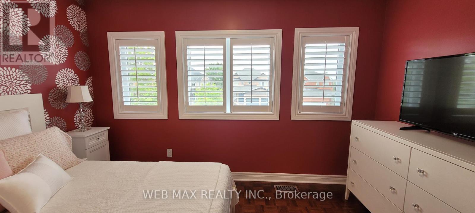22 ASHBURY CRESCENT - Image 34