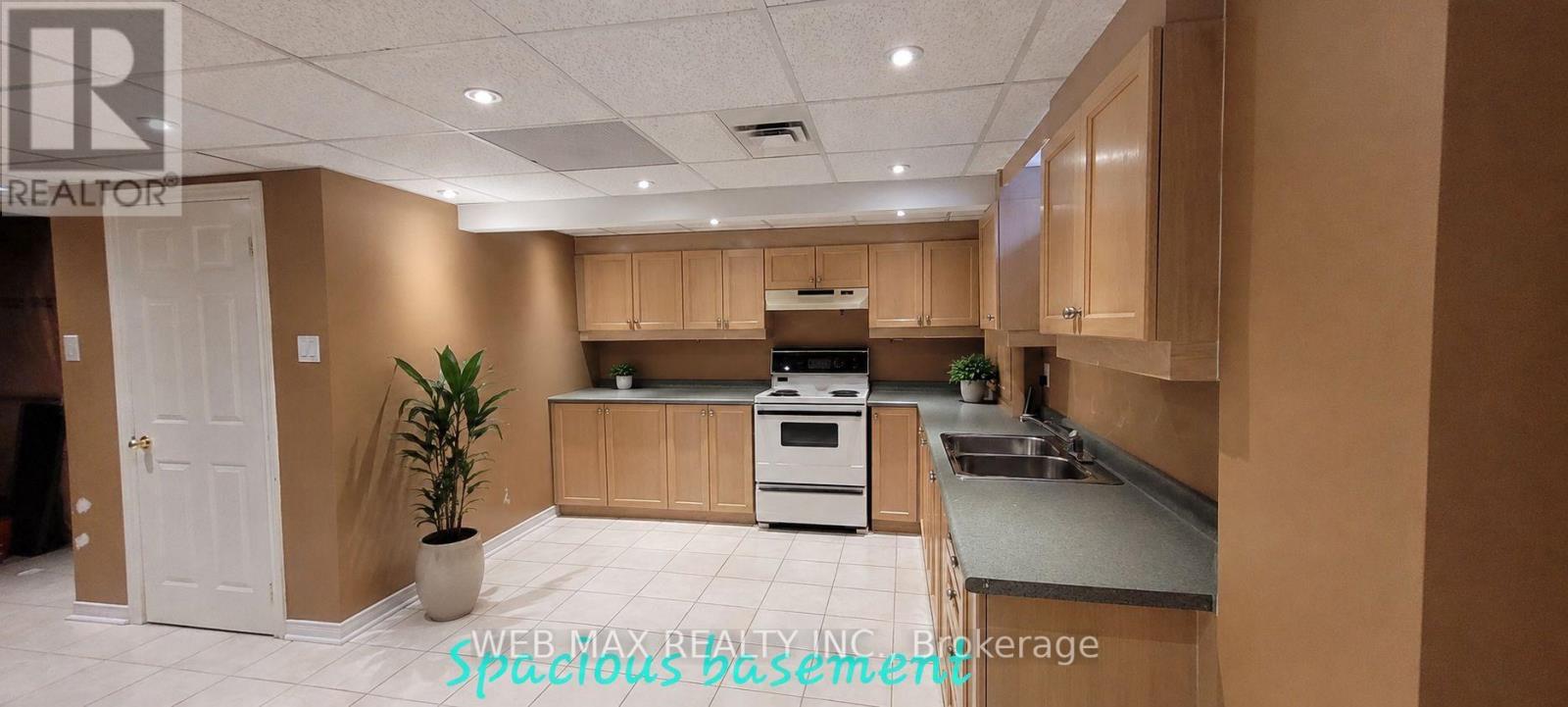 22 ASHBURY CRESCENT - Image 40