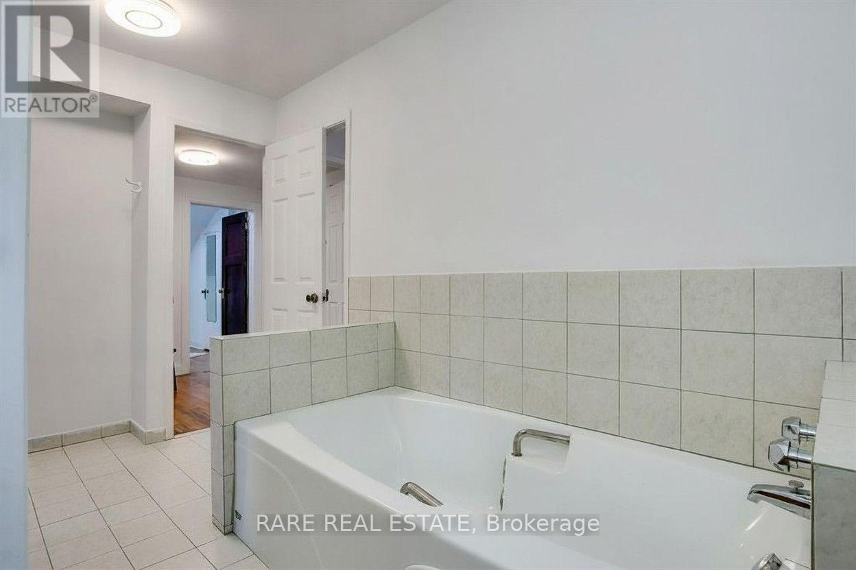 224 ELLIS AVENUE - 18