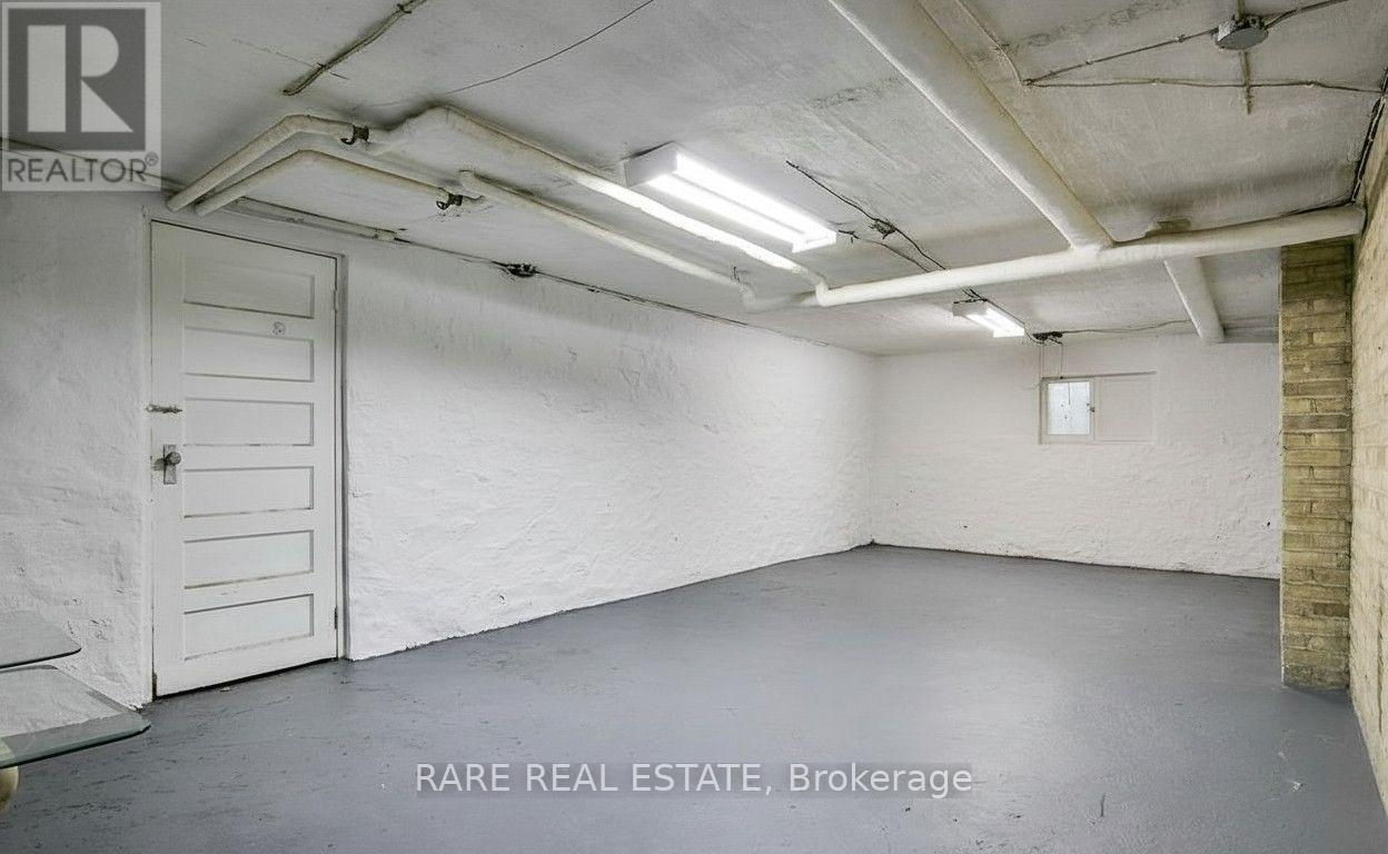 224 ELLIS AVENUE - 20