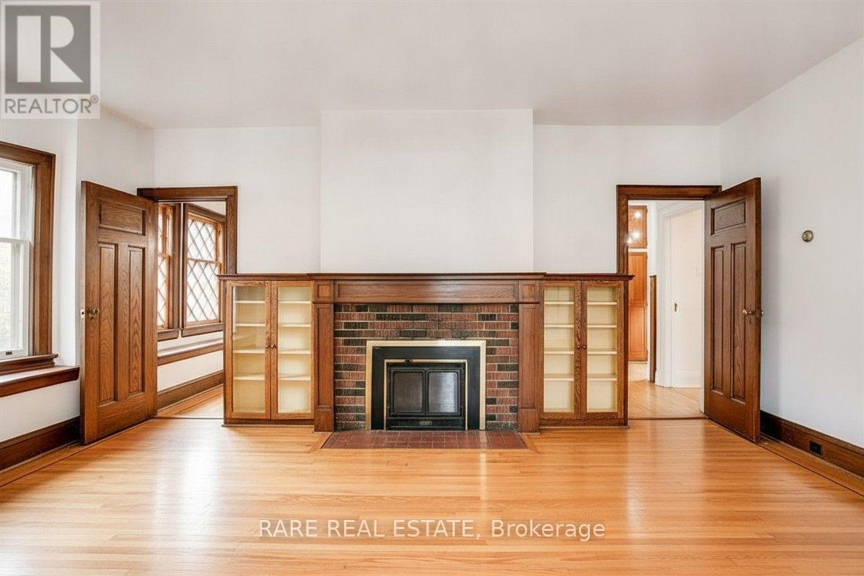 224 ELLIS AVENUE - 4