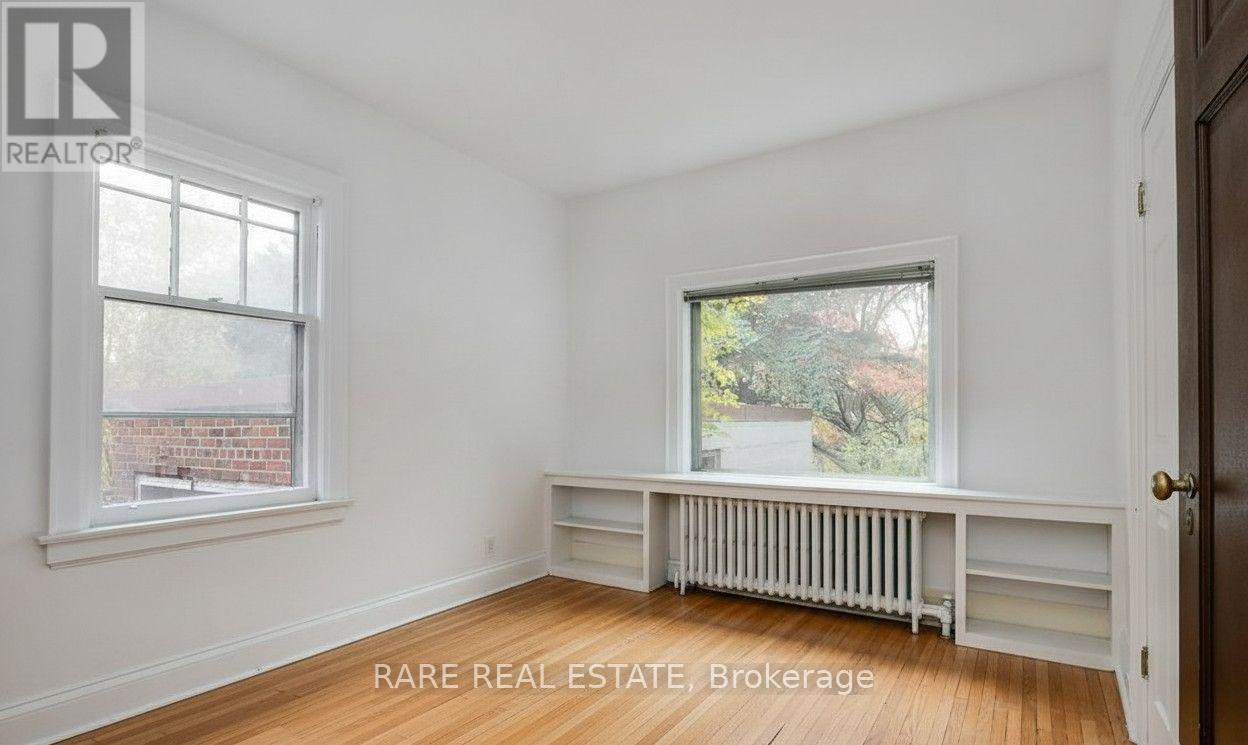 224 ELLIS AVENUE - 9