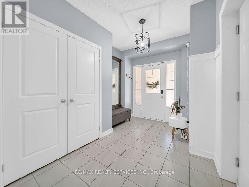 29 HAYMARKET DRIVE - 4