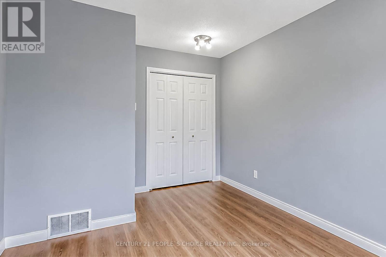 29 JULIA COURT - 26