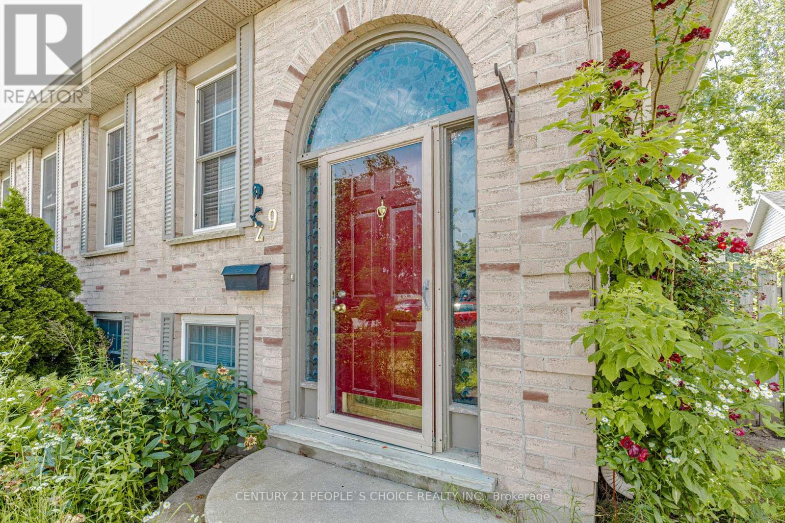 29 JULIA COURT - 5
