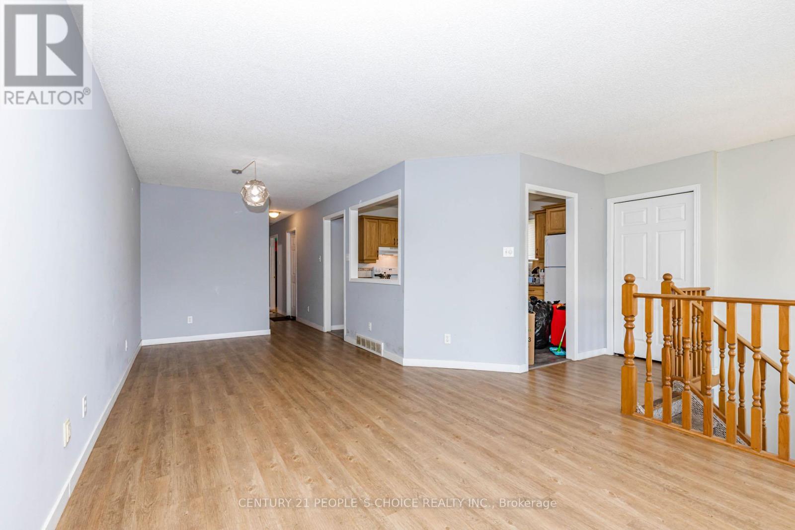 29 JULIA COURT - 9