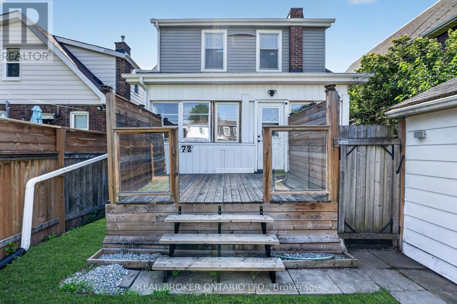 72 HOUGHTON AVENUE S - 30