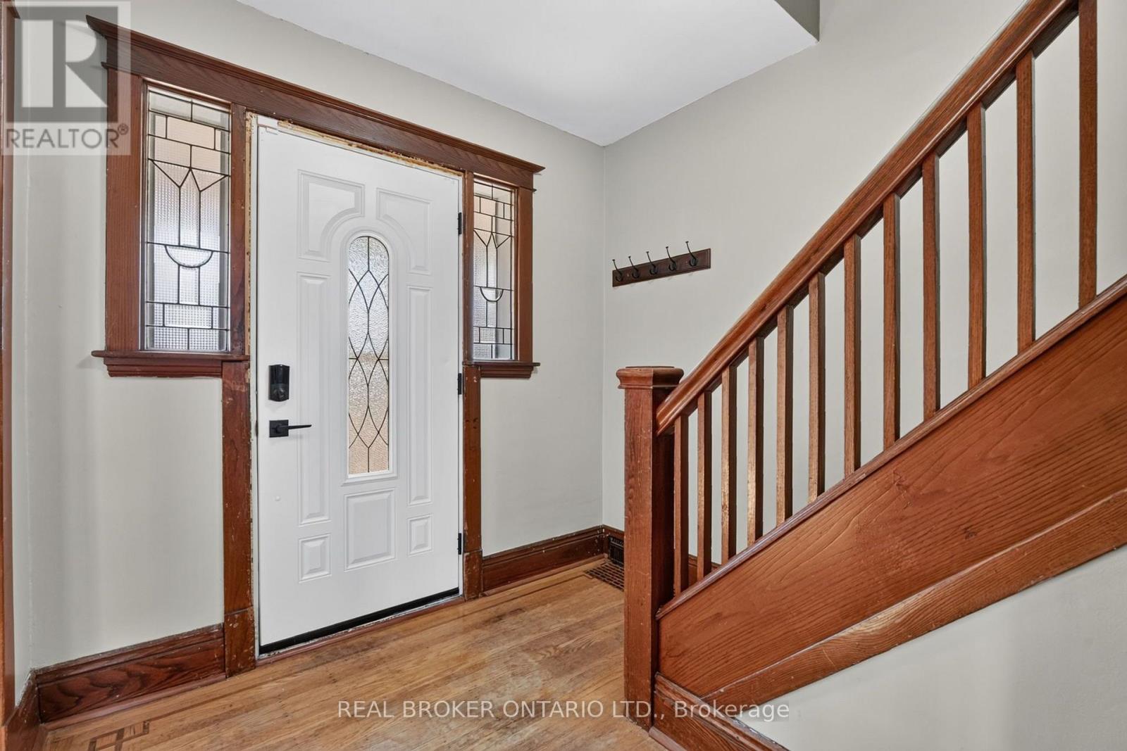 72 HOUGHTON AVENUE S - 5