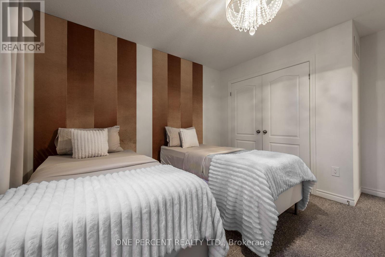 31 COURTNEY STREET - 22