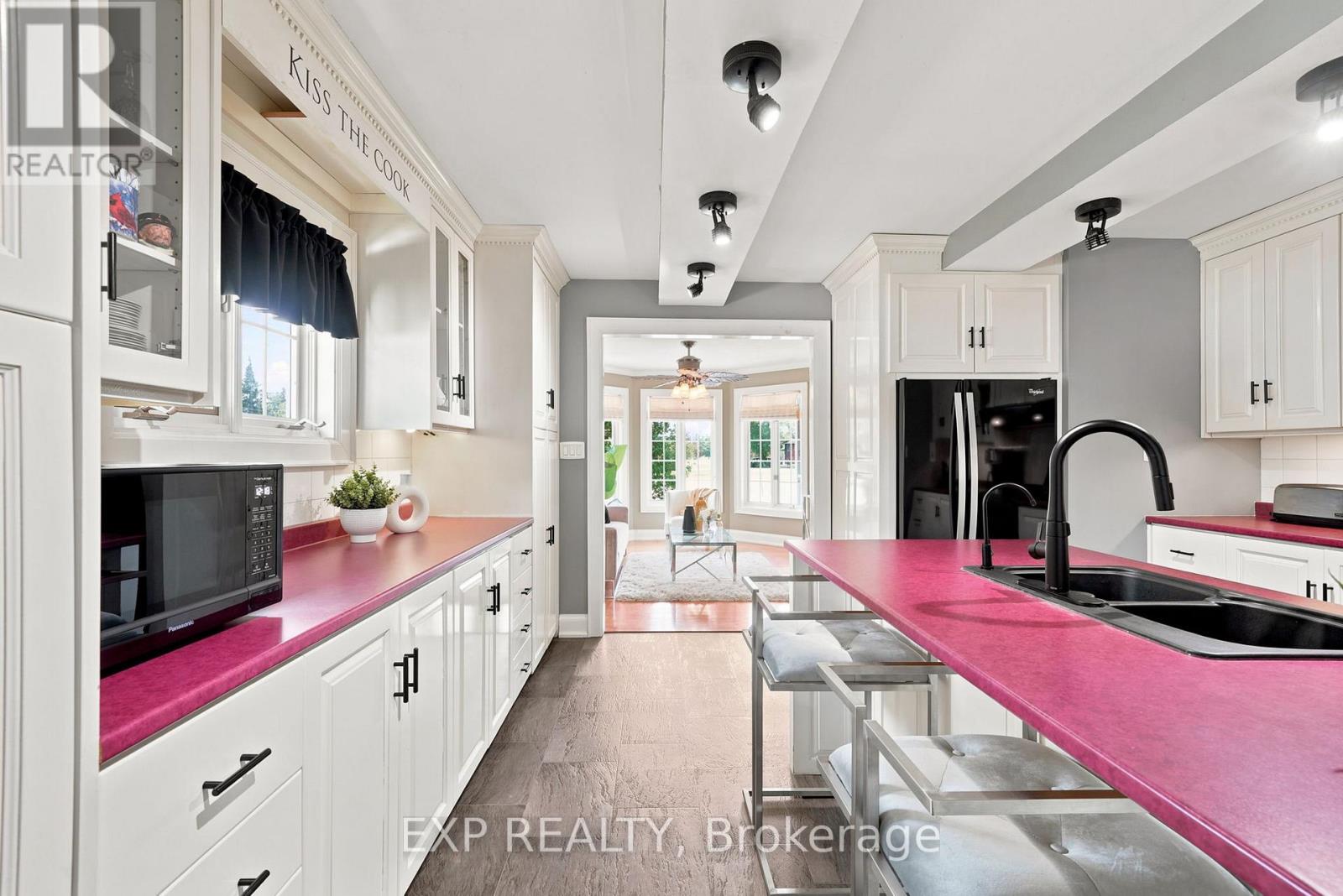 4 FLORA STREET - Image 19