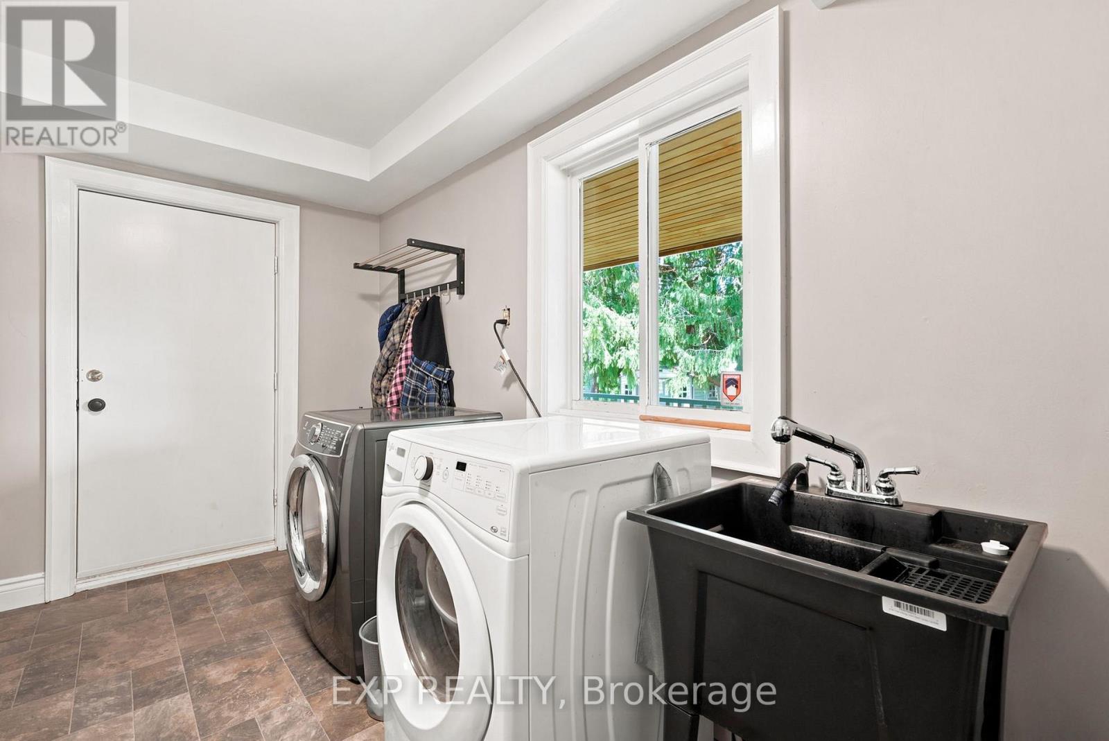 4 FLORA STREET - Image 23
