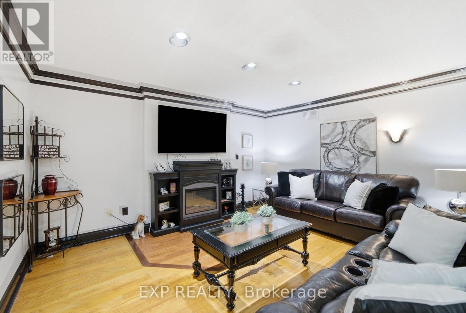 4 FLORA STREET - Image 9