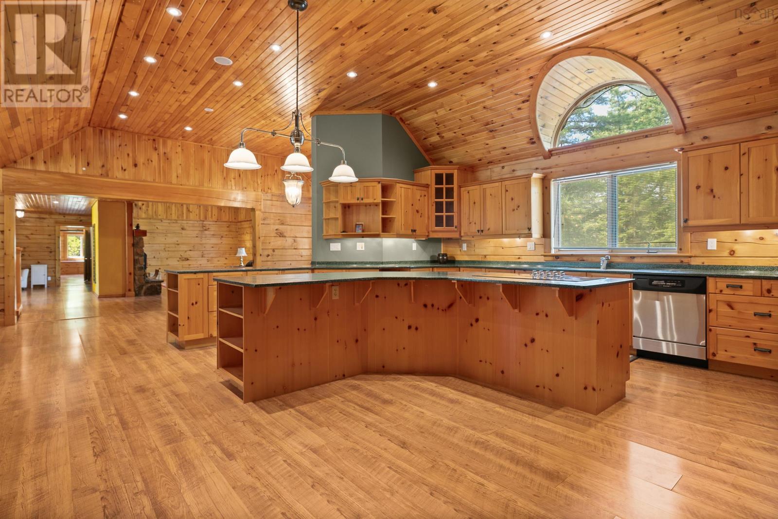 1591 Newburne Road - 18