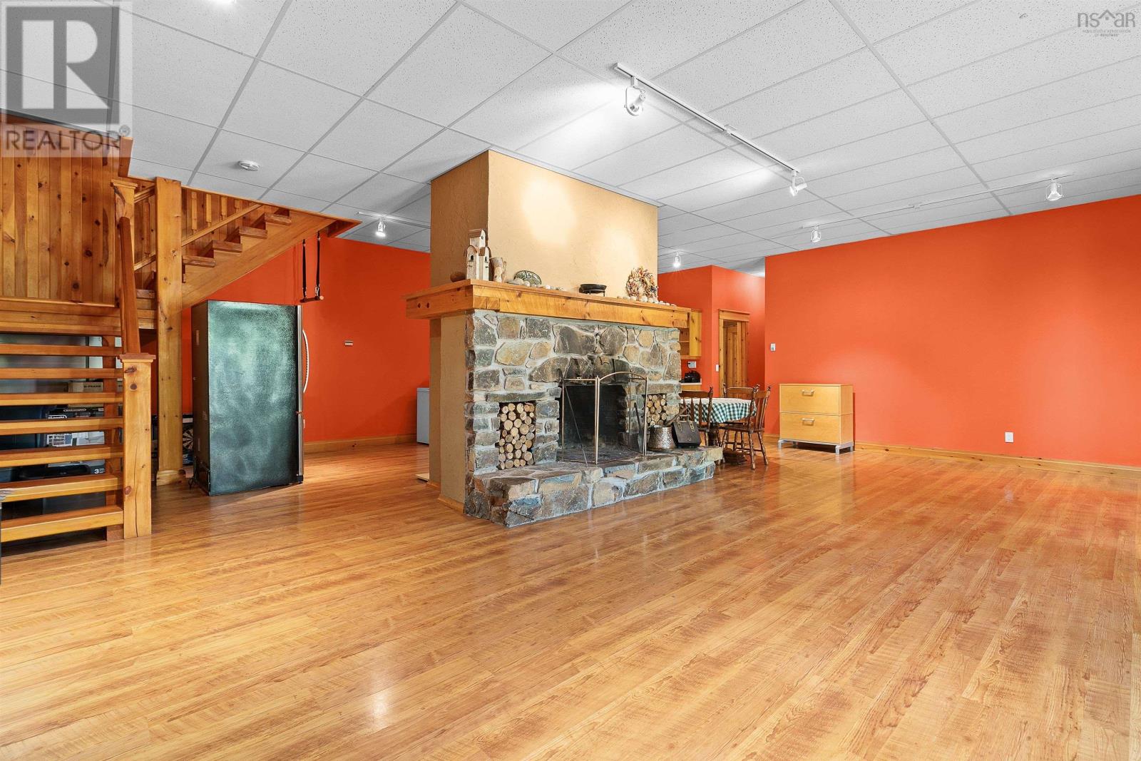 1591 Newburne Road - 28