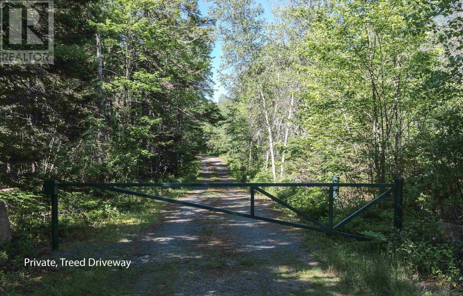 1591 Newburne Road - 46